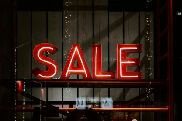 How to Use Markdowns to Manage Stock throughout the Product Life Cycle